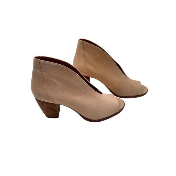 Lucky Brand Size 8 Beige Ankle Soft Leather Boots Women Beige - Picture 3 of 13